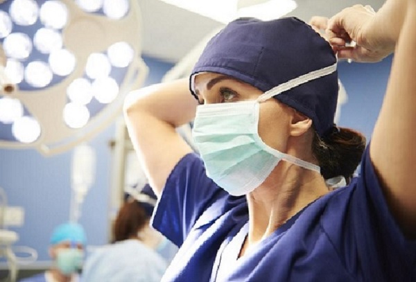 Медицинските сестри във Великобритания започват стачка която е първата в