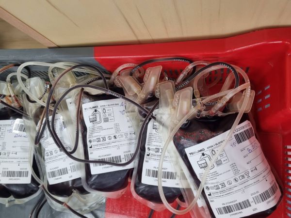 Акция за кръводаряване под надслов Дари кръв! Дай шанс за
