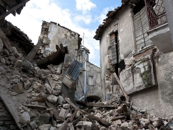 Над 500 медици са загинали при земетресенията в Турция