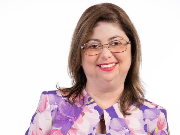Анета Драганова: Институциите да действат бързо и да осигурят съвременно лечение за пациентите с генерализиран пустулозен псориазис