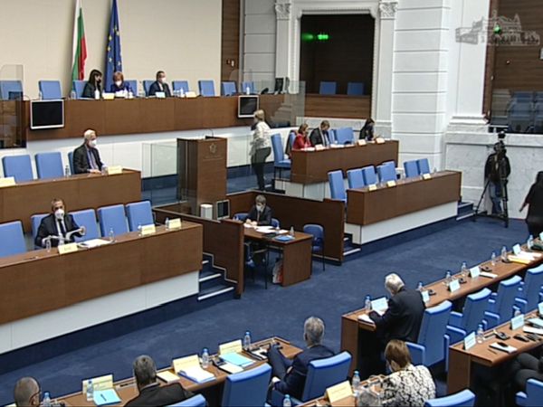 Временна комисия в парламента ще работи за защита правата на психичноболните