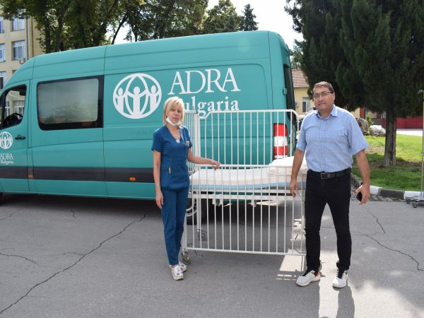 Изпълнителният директор на фондация АДРА България Мариан Димитров посети МБАЛ –